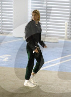 EXKLUSIV - Schwanger? Hailey Baldwin besucht das Cedars-Sinai Spital in Beverly Hills 