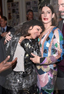 PEOPLE - Sandra Bullock auf Promo-Tour: Ein Tag drei verschiedene Looks