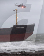 NEWS - Russisches Containerschiff sitzt vor Cornwall auf Grund