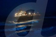NEWS - Russisches Containerschiff sitzt vor Cornwall auf Grund