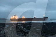 NEWS - Russisches Containerschiff sitzt vor Cornwall auf Grund