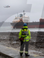 NEWS - Russisches Containerschiff sitzt vor Cornwall auf Grund