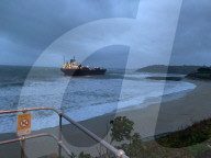 NEWS - Russisches Containerschiff sitzt vor Cornwall auf Grund