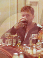 PEOPLE - Joshua Jackson beim romantischen Dinner-Date mit einer unbekannten Frau