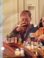 PEOPLE - Joshua Jackson beim romantischen Dinner-Date mit einer unbekannten Frau