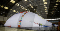 FEATURE - Dieser Heissluftballon soll Weltrekorde brechen