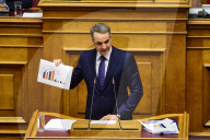 NEWS - Athen: Regierung berät Budget - Bürger protestieren auf den Strassen