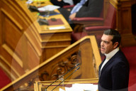 NEWS - Athen: Regierung berät Budget - Bürger protestieren auf den Strassen