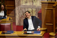 NEWS - Athen: Regierung berät Budget - Bürger protestieren auf den Strassen