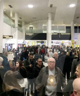 NEWS - Drohne über London-Gatwick: Airport streicht alle Flüge