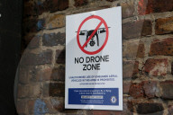 NEWS - Flughafen Gatwick erneut wegen Drone lahmgelegt