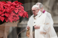 NEWS - Papst erteilt Urbi et Orbi in Rom