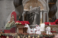 NEWS - Papst erteilt Urbi et Orbi in Rom