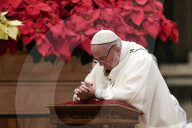 NEWS - Papst erteilt Urbi et Orbi in Rom