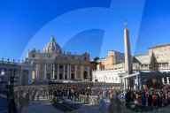 NEWS - Papst erteilt Urbi et Orbi in Rom