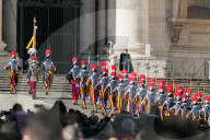 NEWS - Papst erteilt Urbi et Orbi in Rom