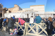 NEWS - Papst erteilt Urbi et Orbi in Rom
