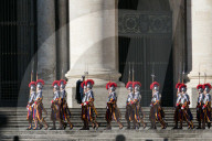 NEWS - Papst erteilt Urbi et Orbi in Rom