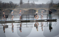 FEATURE - Schwimmen in eisigen Temperaturen im Serpentine Club im Hyde Park