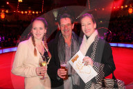 PEOPLE - Circus Krone Weihnachtspremiere in München