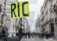 NEWS - Frankreich: Ausschreitung bei Demonstrationen der Gelb Westen in Nantes