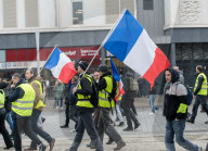 NEWS - Frankreich: Ausschreitung bei Demonstrationen der Gelb Westen in Nantes