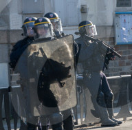 NEWS - Frankreich: Ausschreitung bei Demonstrationen der Gelb Westen in Nantes