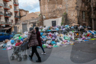 NEWS - Italien: Abfallberge in Palermo