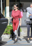 PEOPLE -  Selena Gomez geht stylish ins Pilates in LA