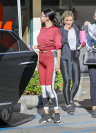 PEOPLE -  Selena Gomez geht stylish ins Pilates in LA