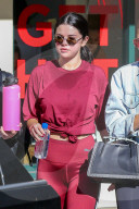 PEOPLE -  Selena Gomez geht stylish ins Pilates in LA