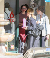 PEOPLE -  Selena Gomez geht stylish ins Pilates in LA