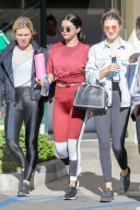 PEOPLE -  Selena Gomez geht stylish ins Pilates in LA