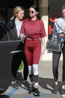 PEOPLE -  Selena Gomez geht stylish ins Pilates in LA