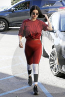 PEOPLE -  Selena Gomez geht stylish ins Pilates in LA