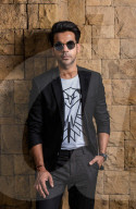 PORTRAIT - Bollywood Schauspieler Vicky Kaushal, Rajkummar Rao und Kartik Aaryan 