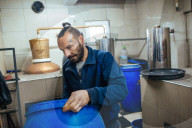 REPORTAGE - Alkohol Brennerei in Bulgarien