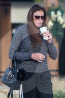 EXKLUSIV - Caitlyn Jenner 'abgekŠmpft' in Malibu 