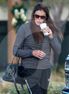 EXKLUSIV - Caitlyn Jenner 'abgekŠmpft' in Malibu 