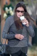 EXKLUSIV - Caitlyn Jenner 'abgekŠmpft' in Malibu 