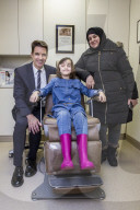 Manhattan doctors help Syrian girl shot in head