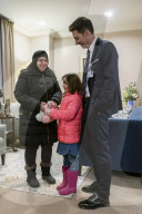 Manhattan doctors help Syrian girl shot in head
