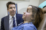 Manhattan doctors help Syrian girl shot in head