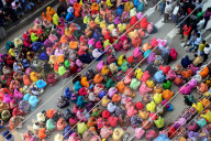 NEWS - Bangladesch: Demonstrationen von Textil Arbeiterinnen in Dhaka 
