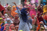 NEWS - Bangladesch: Demonstrationen von Textil Arbeiterinnen in Dhaka 