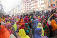 NEWS - Bangladesch: Demonstrationen von Textil Arbeiterinnen in Dhaka 