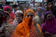 NEWS - Bangladesch: Demonstrationen von Textil Arbeiterinnen in Dhaka 