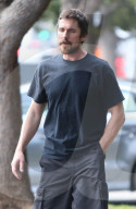 EXKLUSIV - Gut in Form: Christian Bale in Malibu unterwegs