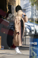 EXKLUSIV - Funkelt hier ein Verlobungsring an Kylie Jenner Ringfinger ?