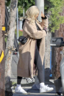 EXKLUSIV - Funkelt hier ein Verlobungsring an Kylie Jenner Ringfinger ?